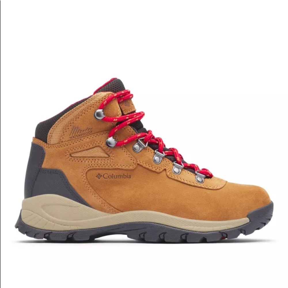 Women’s Newton Ridge™ Plus Waterproof Amped Hiking Boot (Columbia) Worn Once